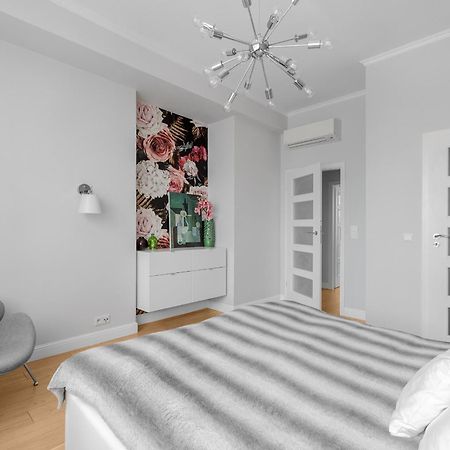 Unitapartament Delux Warszawa Centrum Blisko Plac Zbawiciela Hala Koszyki Metro Politechnika Jest To Elegancki I Wygodny Apartament Na Noclegi I Pobyt W Warszawie - Zapraszamy Zewnętrze zdjęcie